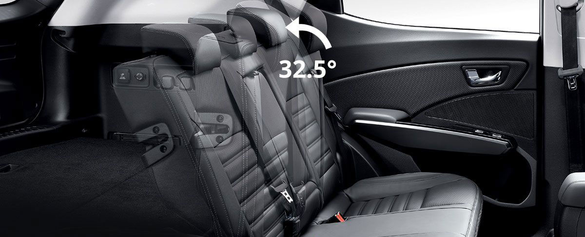 xlv-interior-backseats-32